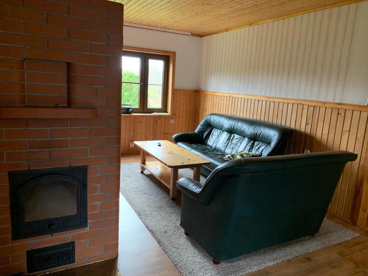 Bed and Breakfast Keldrimaee Kuelalistemaja Hiiumaa Esterno foto