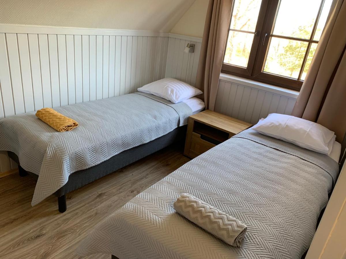 Bed and Breakfast Keldrimaee Kuelalistemaja Hiiumaa Esterno foto
