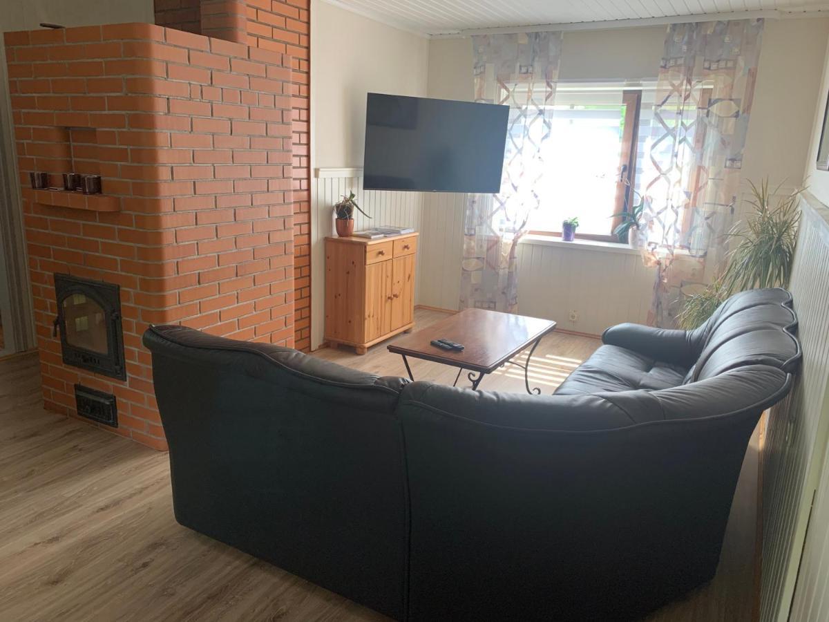 Bed and Breakfast Keldrimaee Kuelalistemaja Hiiumaa Esterno foto